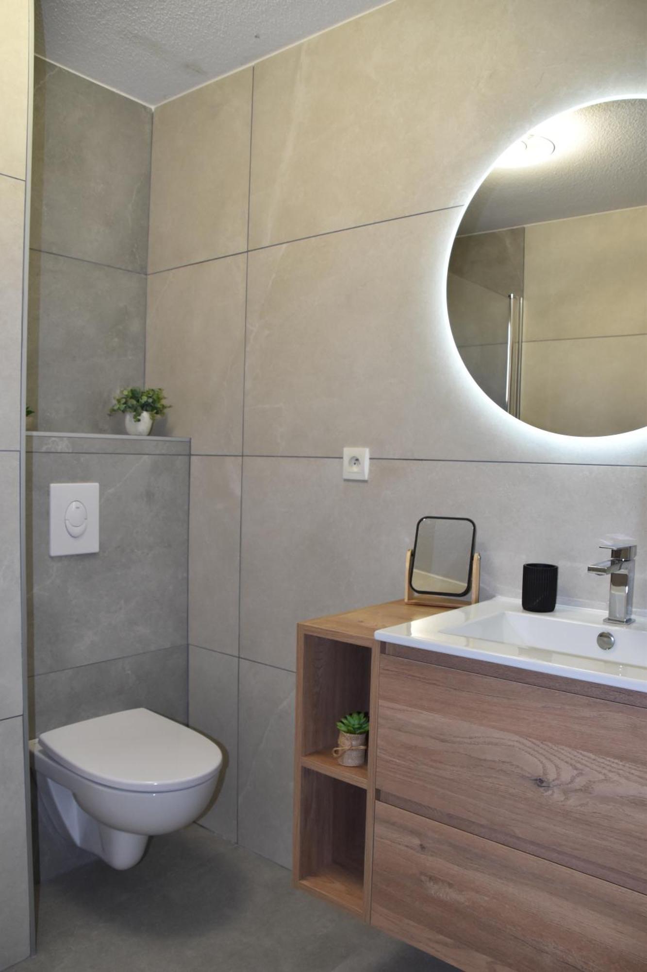 Appartement 6 Places Aux Pieds Des Pistes Avec Piscine, Wifi Et Parking Prive, Salle De Bain Refaite A Neuf Orcieres Exterior photo