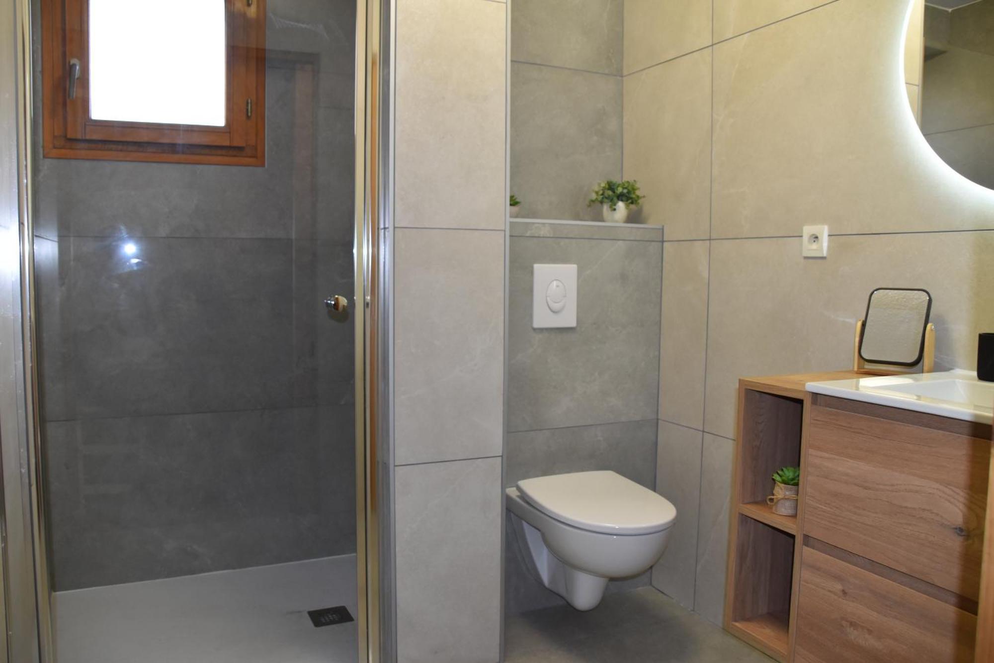 Appartement 6 Places Aux Pieds Des Pistes Avec Piscine, Wifi Et Parking Prive, Salle De Bain Refaite A Neuf Orcieres Exterior photo